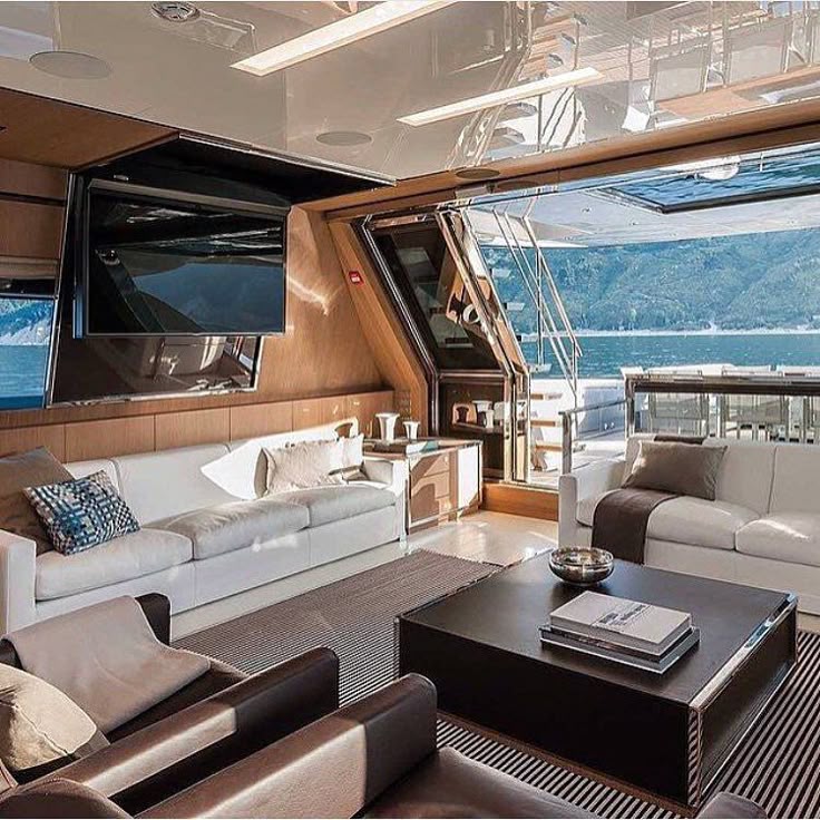Yacht Management service